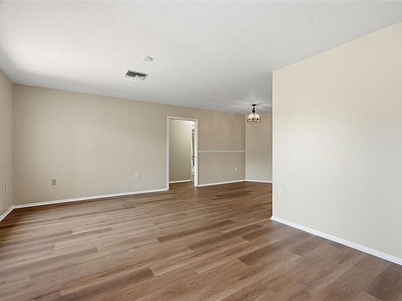 3rd image of 10340 Alberta Ct