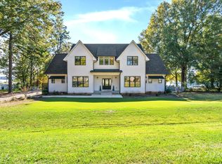 105 Hideaway Ln, Mooresville, NC 28117