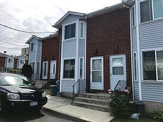 1st image of 40 Northfield Ct