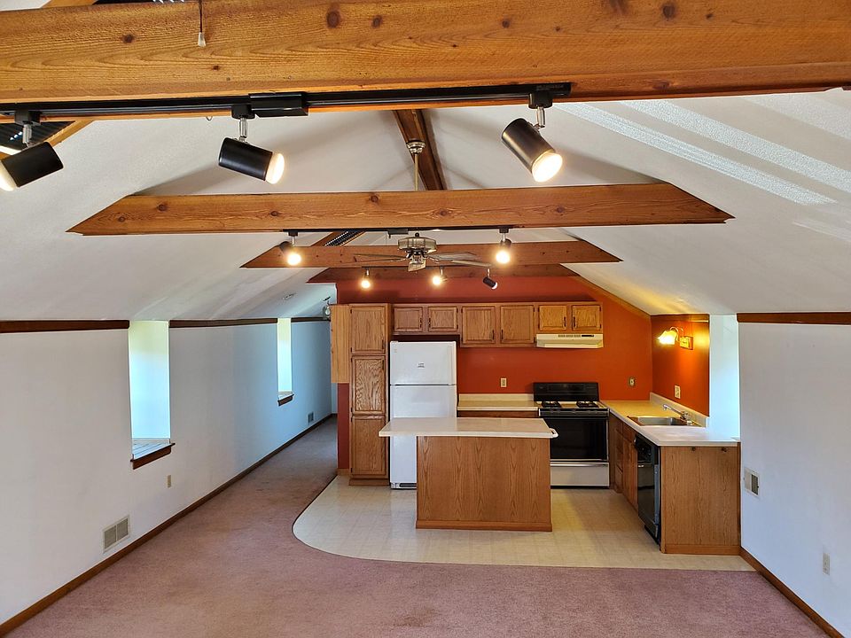 WELCOME TO YOUR VERY OWN SKI LODGE LOFT...IS THIS GREAT OR WHAT?, WAIT TILL YOUR FRIENDS SEE IT...