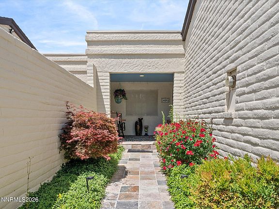 2nd image of 4833 Lakeridge Ter W