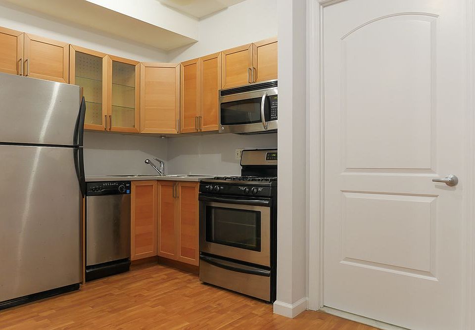 1st image of 888 Myrtle Ave APT 1A