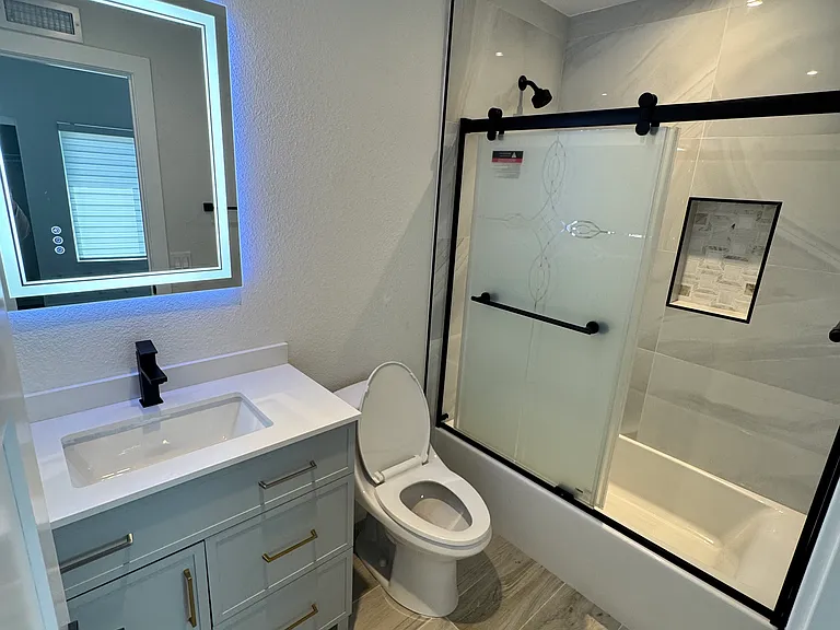 1526 Granite Hills Dr #B — Photo 14