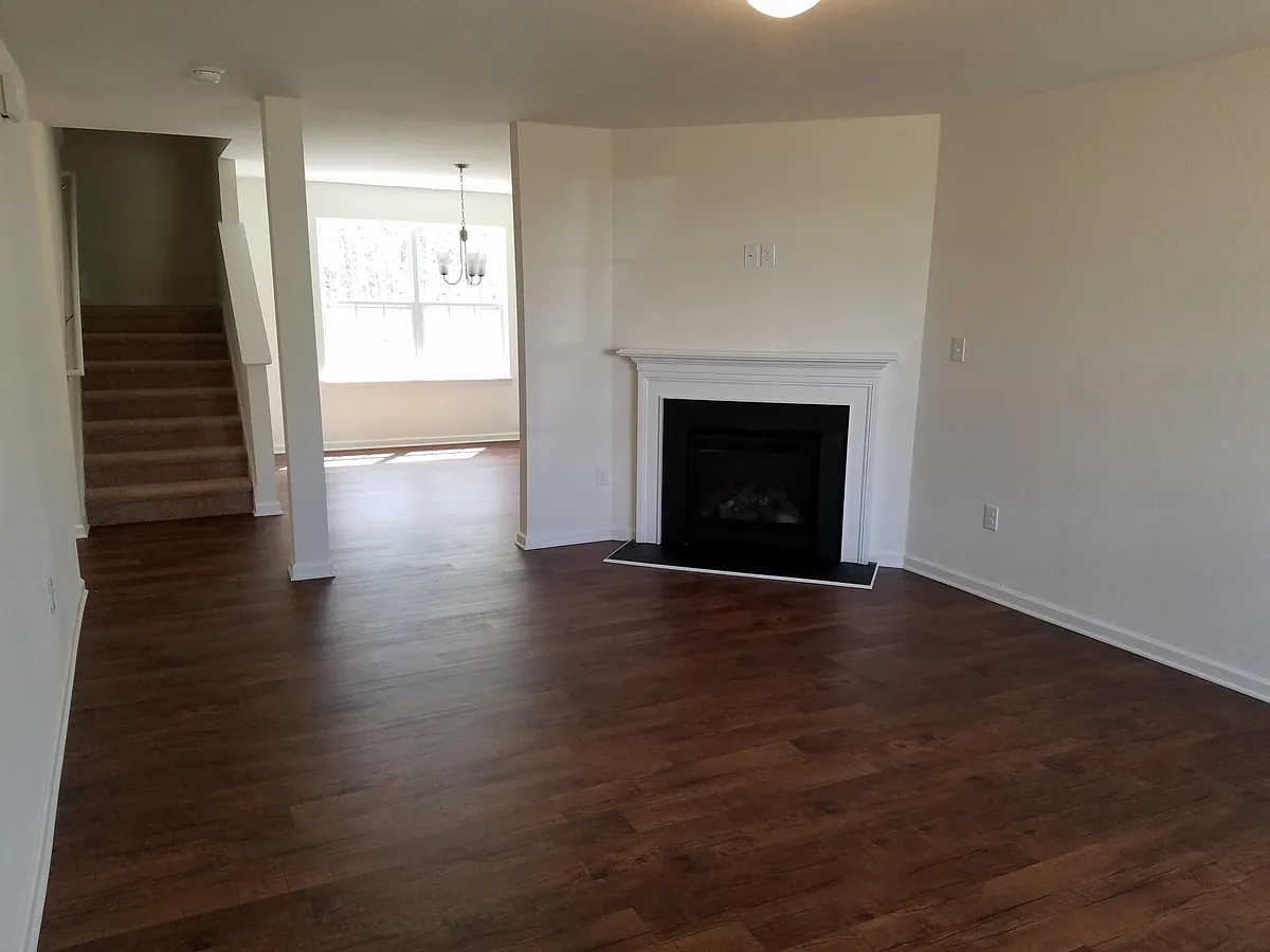 Building Photo - 536 Botanical Ct