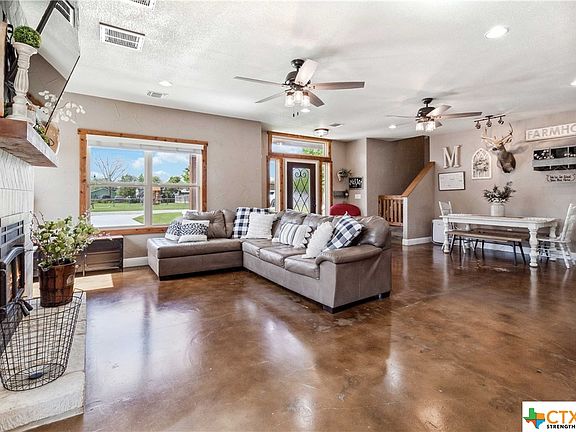 4th image of 169 Timber Ln