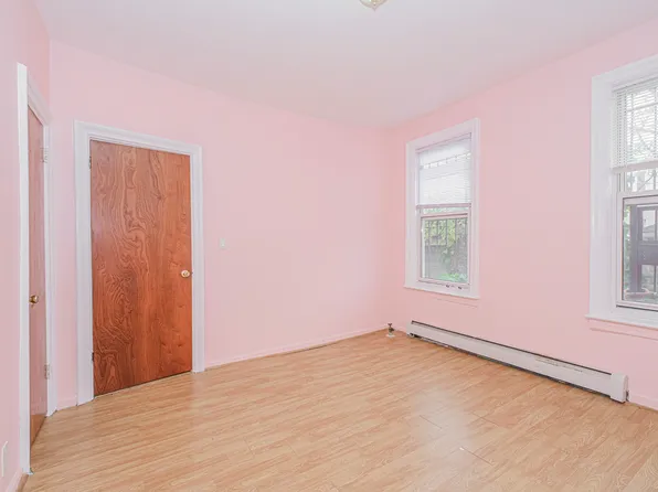 2418 East 23rd Street image 16 of 40