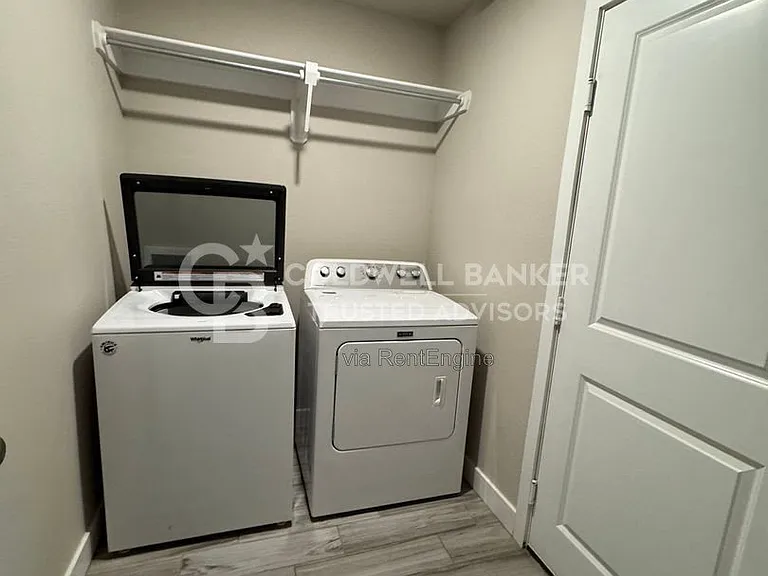 3108 Urbana Ave — Photo 29