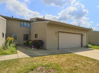 926 Prairie Meadow Ct, Waterloo, IA 50701