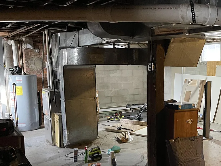 1008 W Huron St — Photo 21