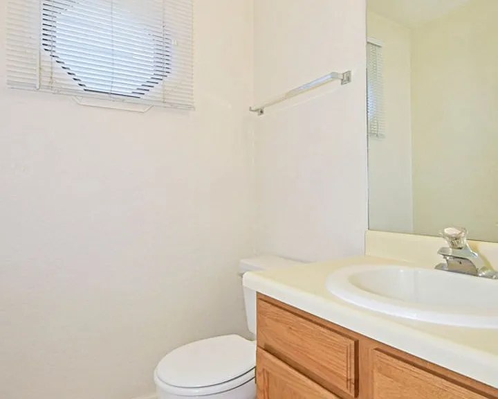 8380 Wilmington Dr — Photo 12
