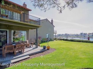 406 N Hayden Bay Dr, Portland, OR 97217