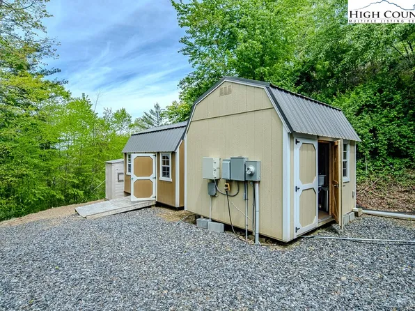 474E Ray Miller Rd, West Jefferson, NC 28694