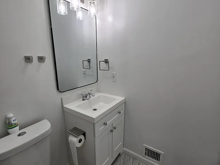 3570 Salmon St #MAIN — Photo 10