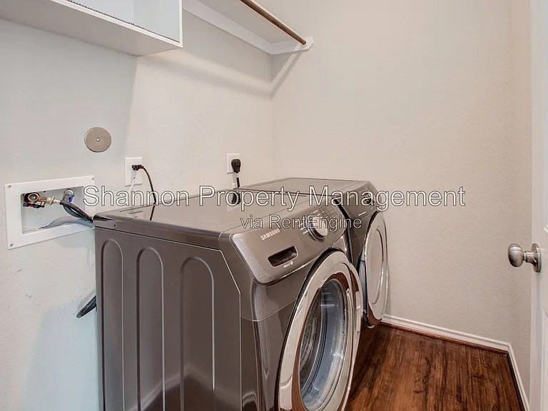 9547 Summer River Dr — Photo 26