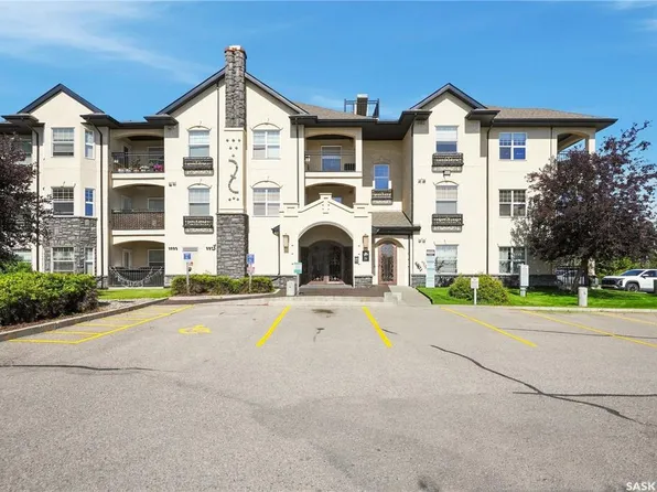 UNIT 104B-415 Hunter ROAD, Saskatoon, SK S7T 0J9