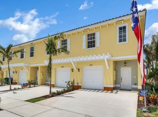 1111 NW 40th Ter, Lauderhill, FL 33313