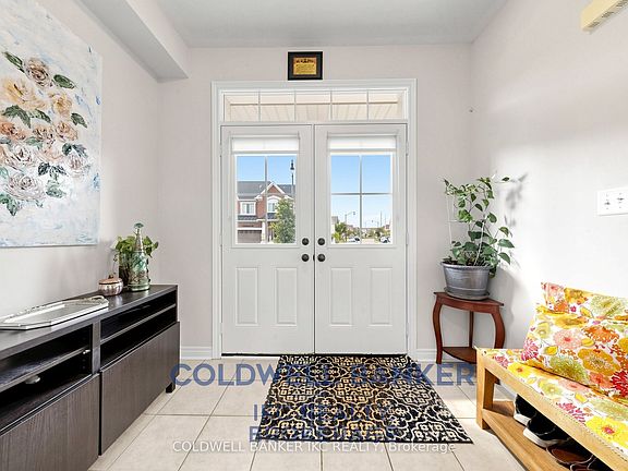 5th image of 41 Merrybrook Trl N