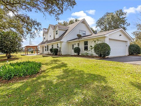 4th image of 21258 Wallace King Rd