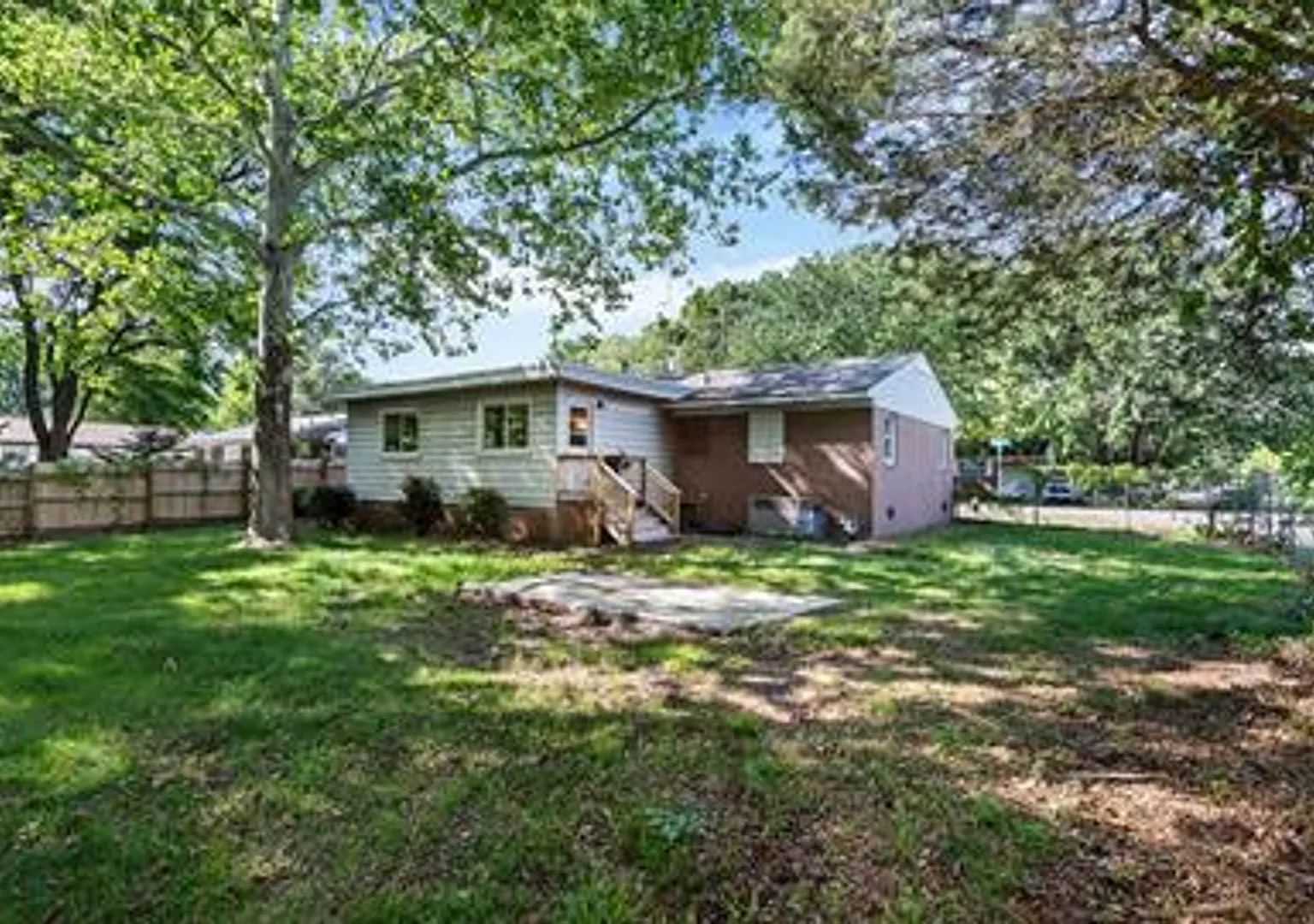 222 Belray Drive — Photo 3
