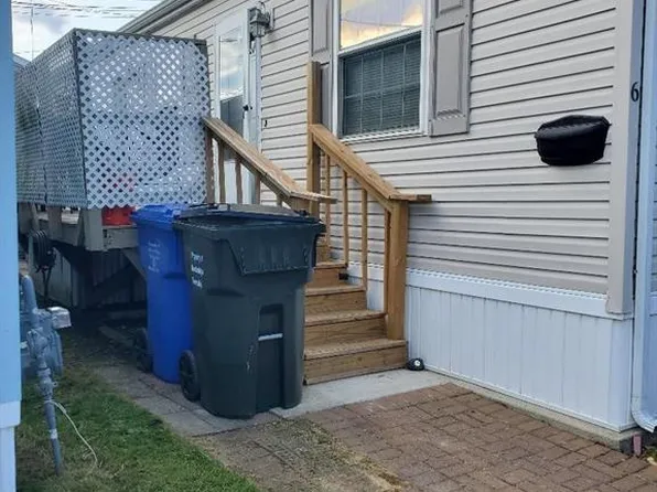 6 Jessie Ln, Avenel, NJ 07001
