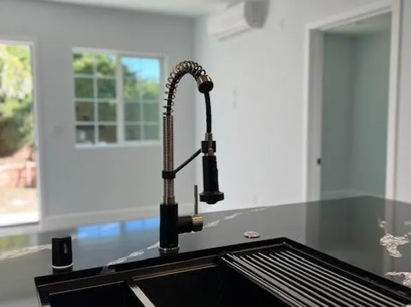 7111 Scarborough Peak Dr, West Hills, CA 91307