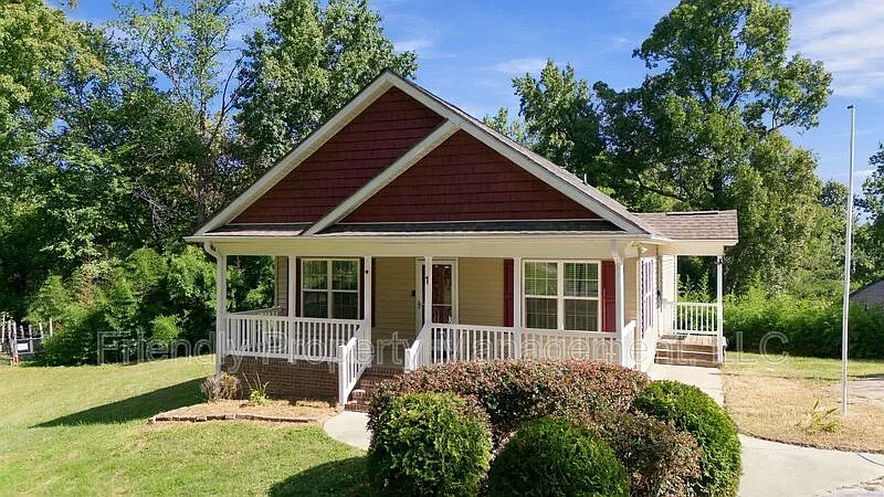 3 bed, 2.0 bath, 1176 sqft, $1,695 — Photo 4