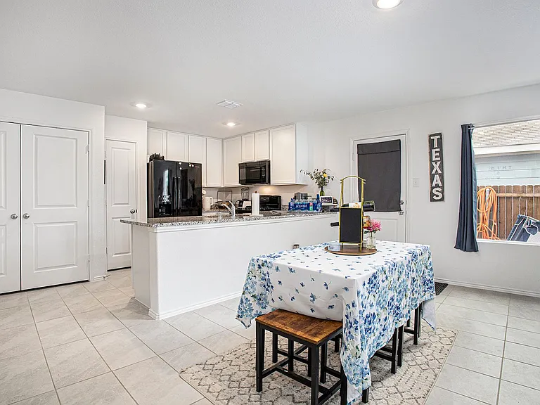 3624 Bluebird Ln — Photo 11