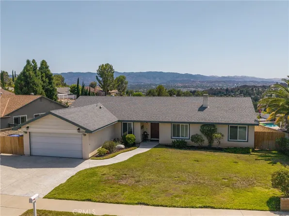 22396 Barbacoa Dr, Santa Clarita, CA 91350