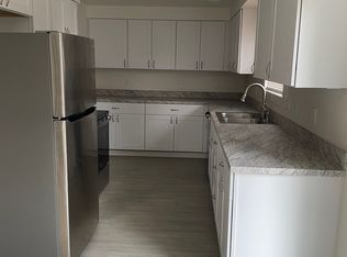 389 S Ivy St, Canby, OR 97013