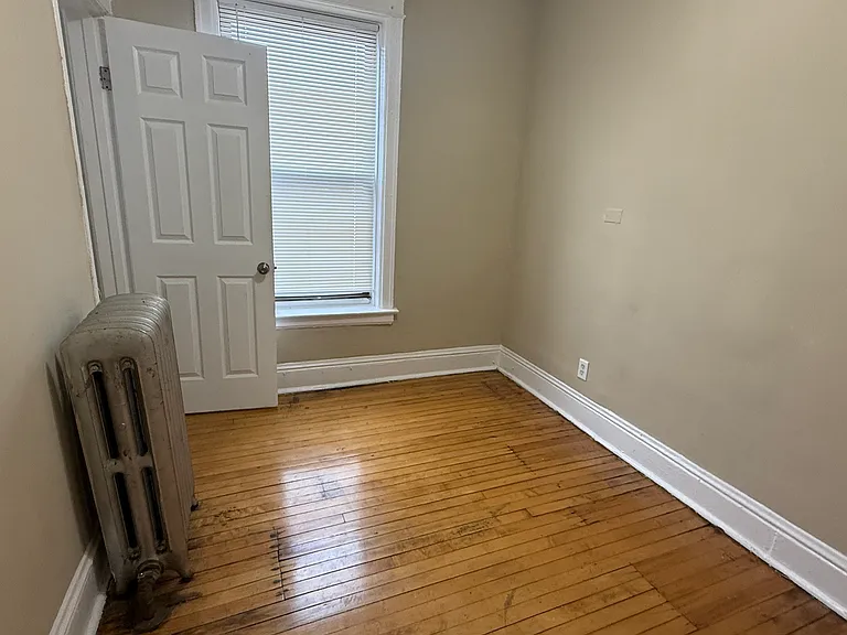 4319 S Michigan Ave #3R — Photo 7