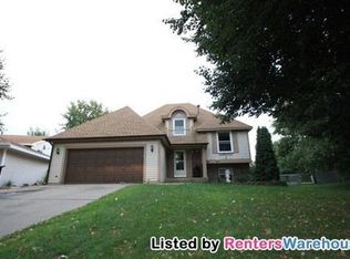 9765 Juniper St NW, Coon Rapids, MN 55433