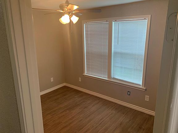 5th image of 2508 Berry St #5