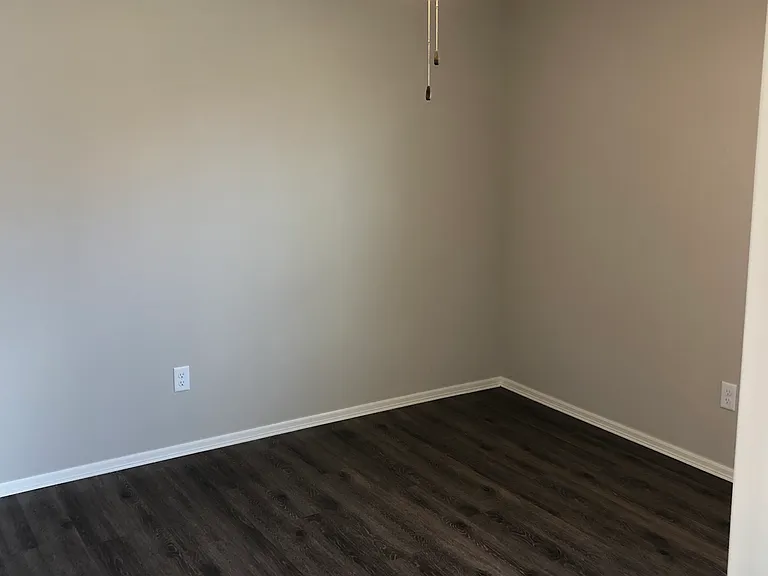 14310 S New Haven Ave — Photo 15
