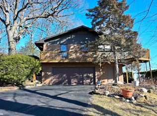 2664 Clearview Heights Rd, Fort Madison, IA 52627