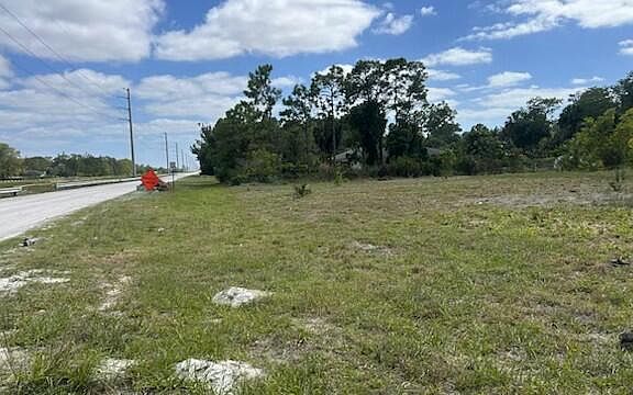 3rd image of 0000 168th Trail N