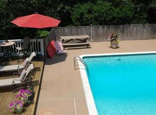 35 Mast Hill Rd, Hingham, MA 02043