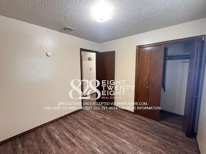 4103 N Oak Grove Dr — Photo 17