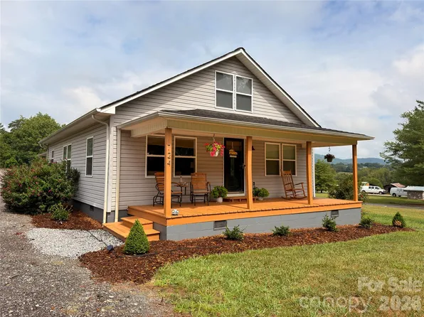 724 Johnson Farm Rd, Taylorsville, NC 28636