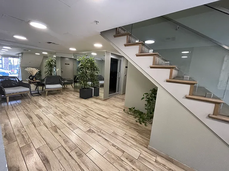 Lanewood Court Apartments — Photo 17