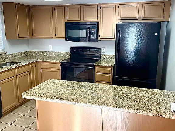 2nd image of 4120 Ashford Green Pl