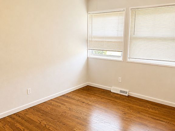 3rd image of 10933 Brookings Dr