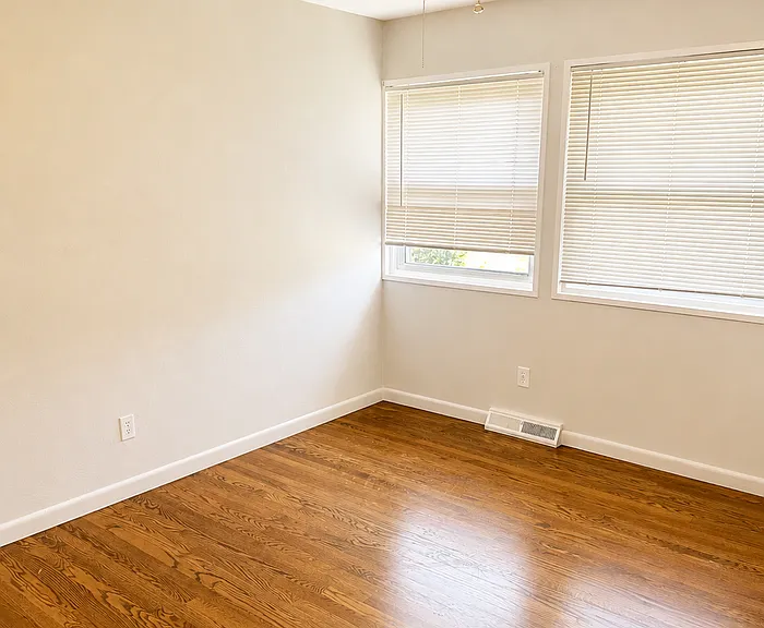 10933 Brookings Dr — Photo 3