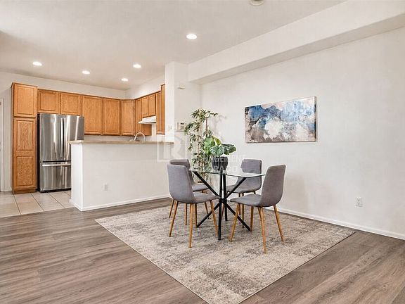 4th image of 8415 Stonybridge Cir