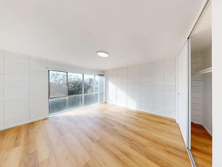 2627 Hillegass Avenue — Photo 2