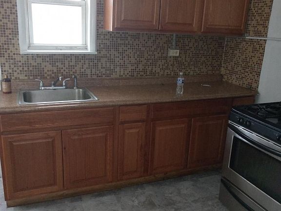 3rd image of 245 E Rockland St