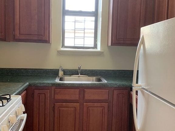 2nd image of 304 W 149th St APT 6A