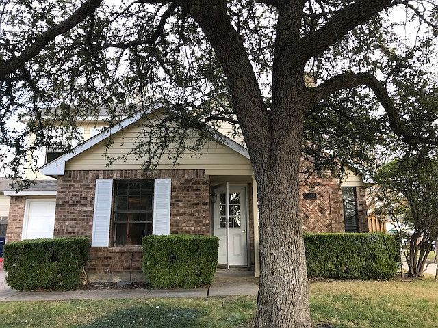 1st image of 3417 Briaroaks Dr