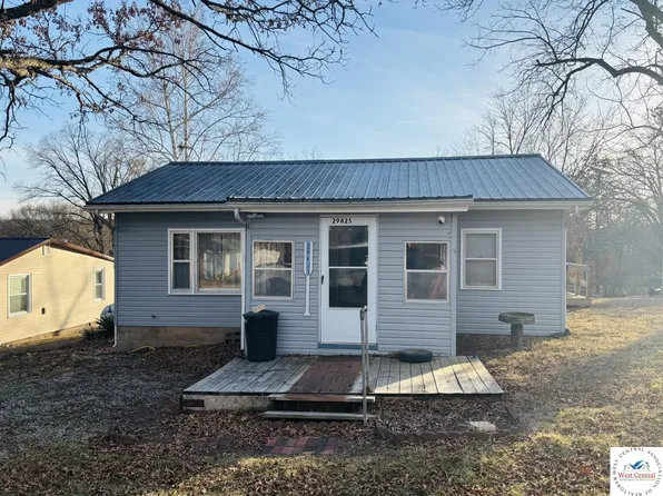 29825 Bobcat Dr, Warsaw, MO 65355