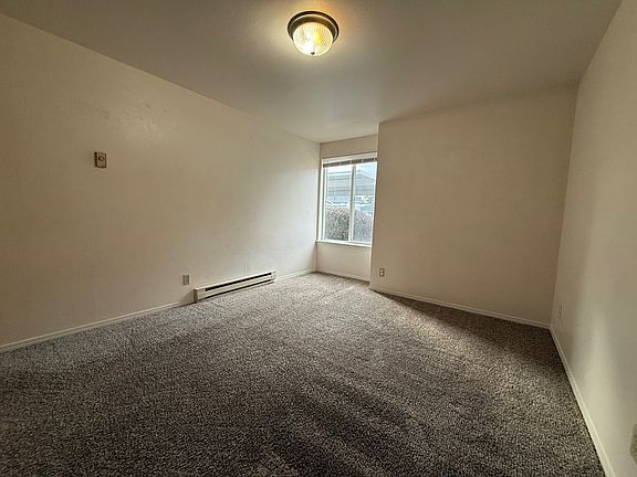 4th image of 5867 Garrett St APT C