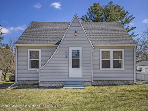 3426 N Cedar St, Lansing, MI 48906